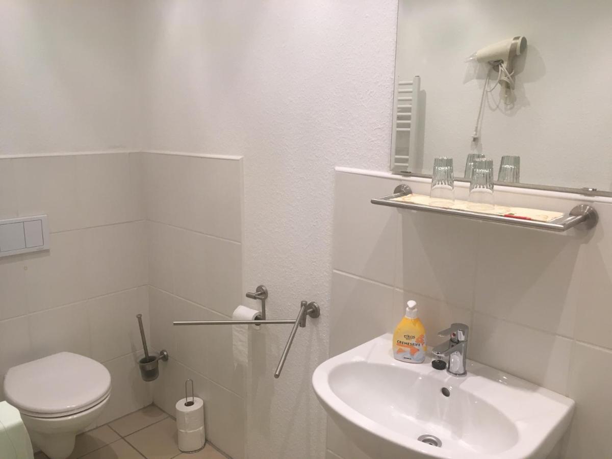 Hotel Restaurant Muether Gutersloh Bagian luar foto